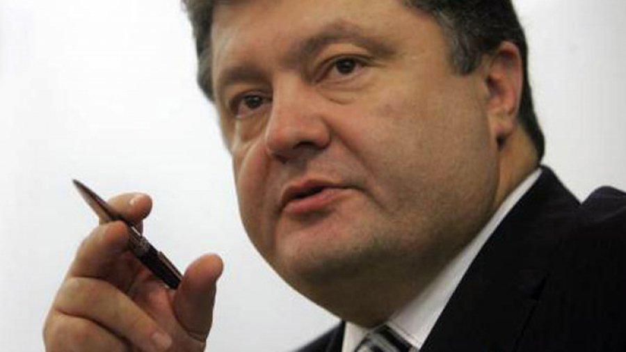 Порошенко приказал открыть гуманитарный коридор для мирного населения на юго-востоке Украины - В Мире