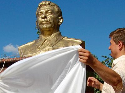 

Грузия: в Гори будет восстановлен памятник Сталину
 - В Мире