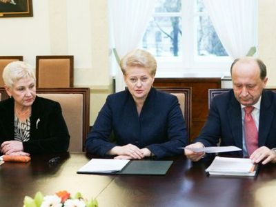 Премьер Литвы и спикер Сейма — против позиции президента и руководителя МВД
                                 - Литва и страны Балтии