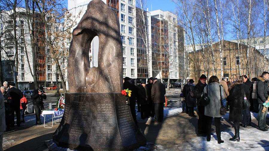 Участники афганской войны соберутся на субботник у памятника погибшим однополчанам - Литва и страны Балтии