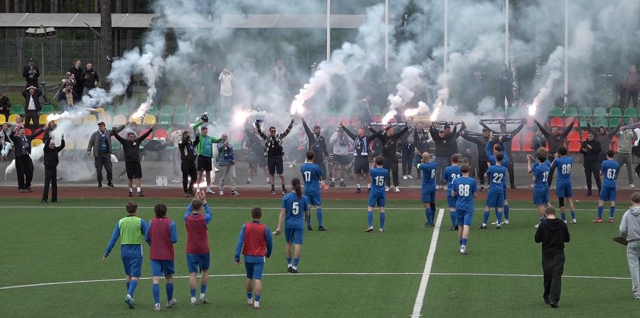 Убедительная победа FC INTERAS над командой FC DŽIUGAS "B". (добавлено видео) - В Висагинасе