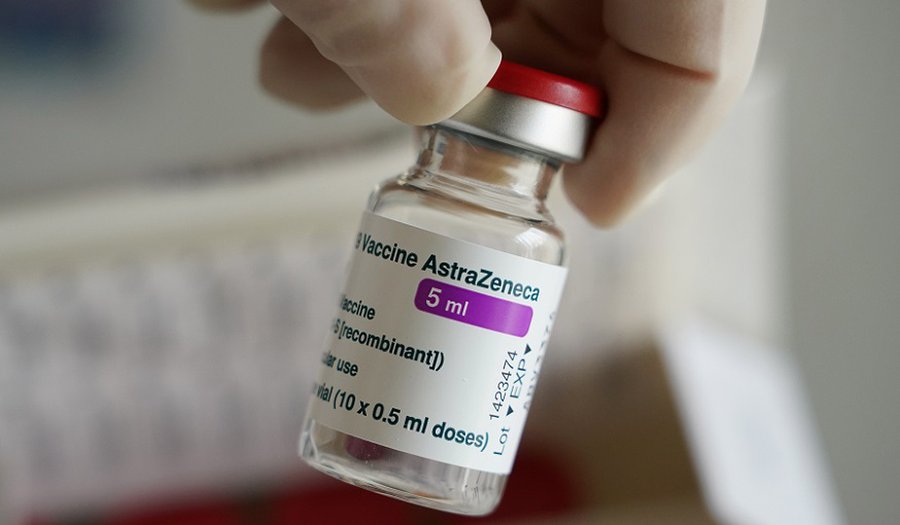Г. Науседа сделал прививку вакциной "AstraZeneca" - Литва и страны Балтии