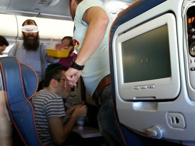 В самолете, который готовился вылететь из Вильнюса в Киев, между гражданами Израиля произошла драка - Происшествия и криминал