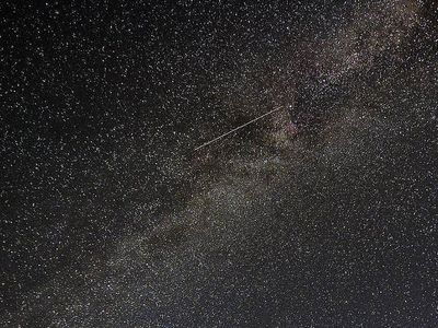 В ближайшие ночи можно наблюдать метеоритный дождь Персеид - Это интересно