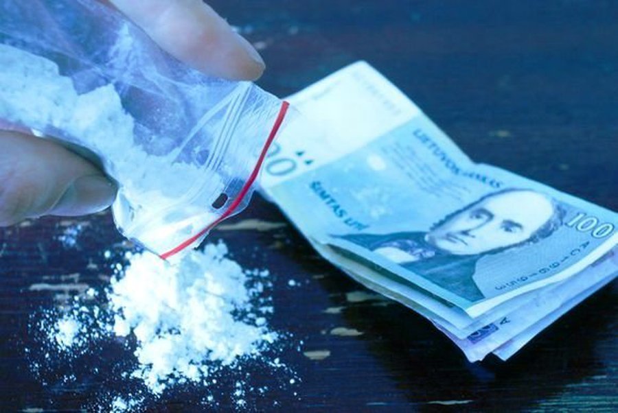 Наркомания и разборки с бейсбольной битой                                                                 - Происшествия и криминал