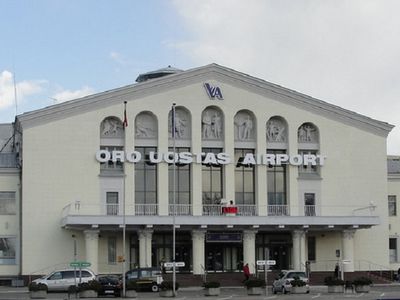 В Вильнюсском аэропорту в определенные часы возможны очереди - Литва и страны Балтии
