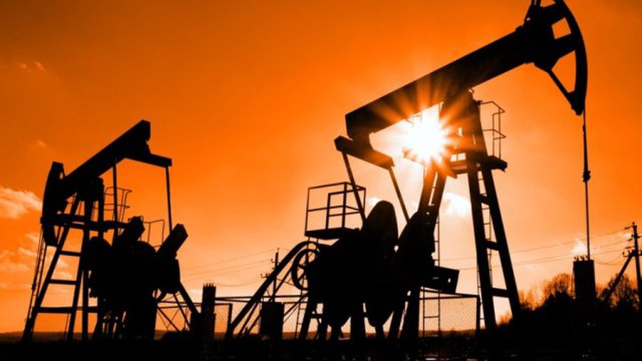 Россия установила 25-летний рекорд по добыче нефти - В Мире