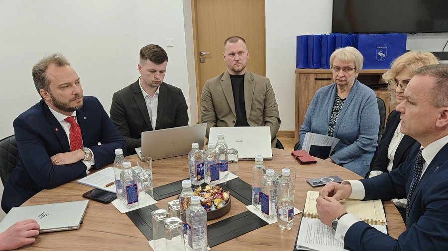 Визит министра сообщения в Висагинас вселяет надежду (дополнено) - В Висагинасе