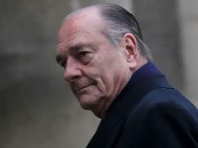 Французский суд признал Жака Ширака виновным в коррупции

                                 - Происшествия и криминал