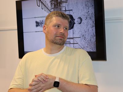 «Люди без масок»: в музее Висагинаса открылась первая персональная выставка Сергея Трифонова - Культурные и спортивные мероприятия