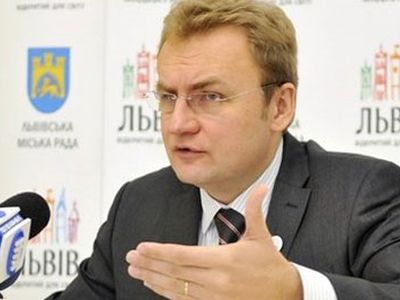 Мэр Львова обвинил в беспорядках 9 мая «русских фашистов»

                                 - В Мире