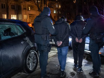 Благодаря бдительности жителя Паневежиса были задержаны похитители аккумуляторов гибридных автомобилей - Происшествия и криминал