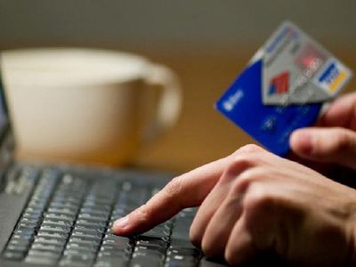 Мошенники выманили у женщины почти 35 тысяч евро - Происшествия и криминал