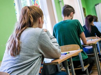 Начинается повторная сессия выпускных экзаменов для более 1000 выпускников - Литва и страны Балтии