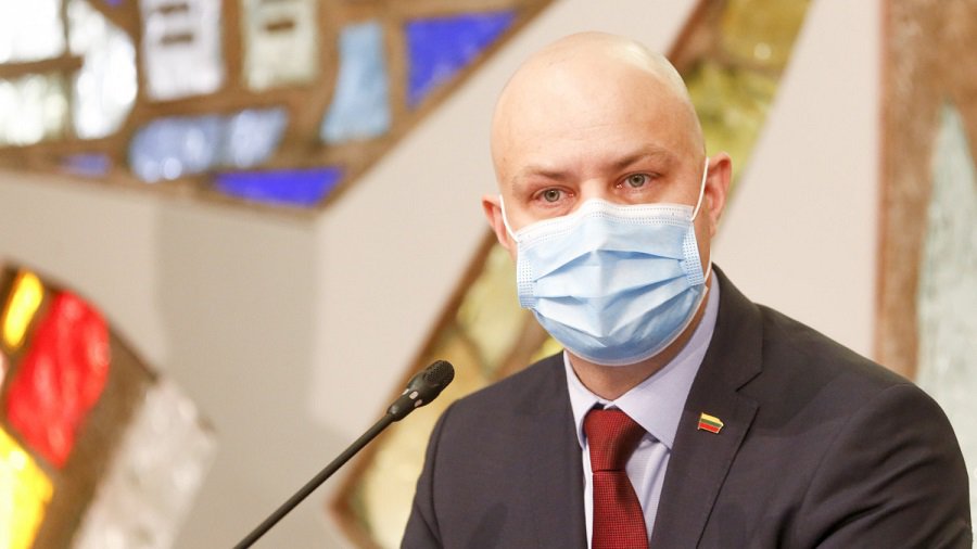Депутат: информационная кампания вакцинации напоминает похороны - Литва и страны Балтии
