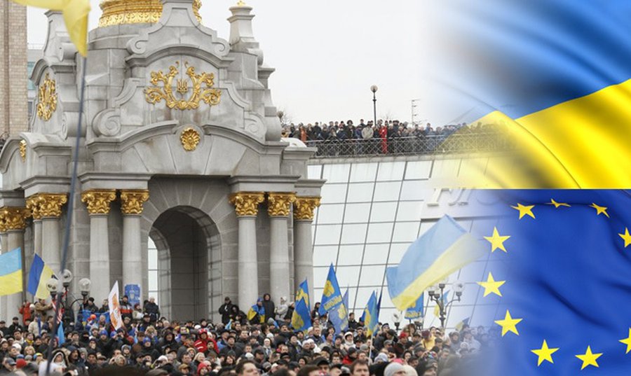 На Майдане Независимости в Киеве в 12:00 15 июня состоится очередное народное вече - В Мире