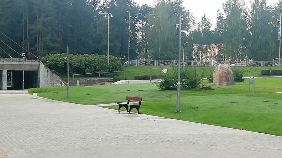 ГлаЗ НАРОДА: "Скамейка Татьяны Лариной"? - В Висагинасе
