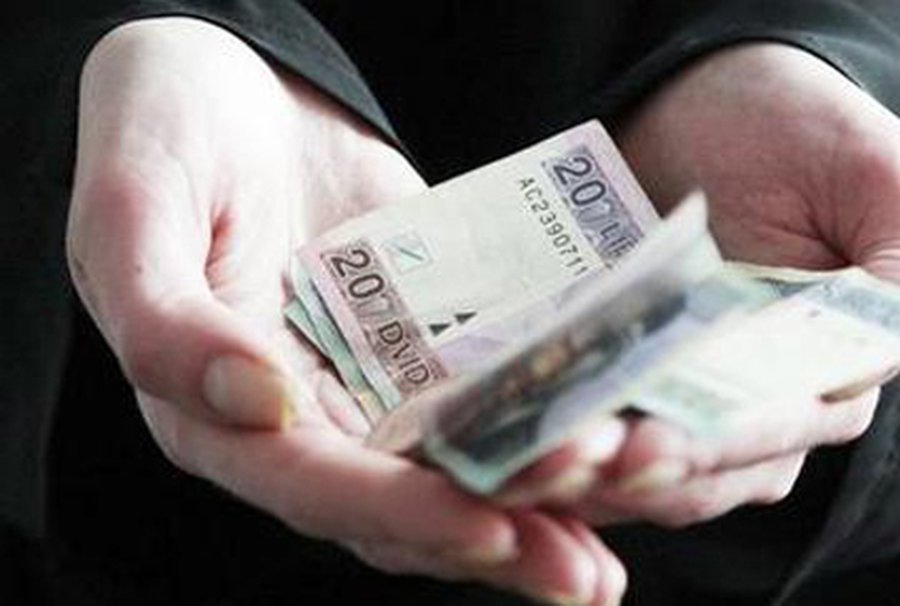 Правительство Литвы не спешит с повышением минимальной зарплаты                                 - Литва и страны Балтии