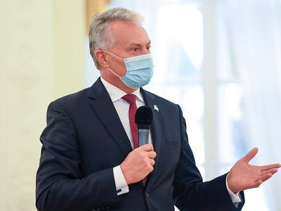 Руководство Литвы благополучно прошло тесты на коронавирус после контакта с заболевшим - Литва и страны Балтии