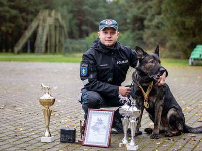 Dingusį senolį Visagine surado tarnybinis šuo Rokis - Visagine