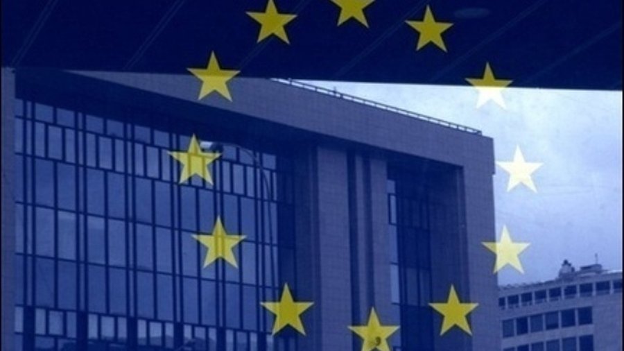 Начинается предвыборная кампания в Европарламент
 - В Мире