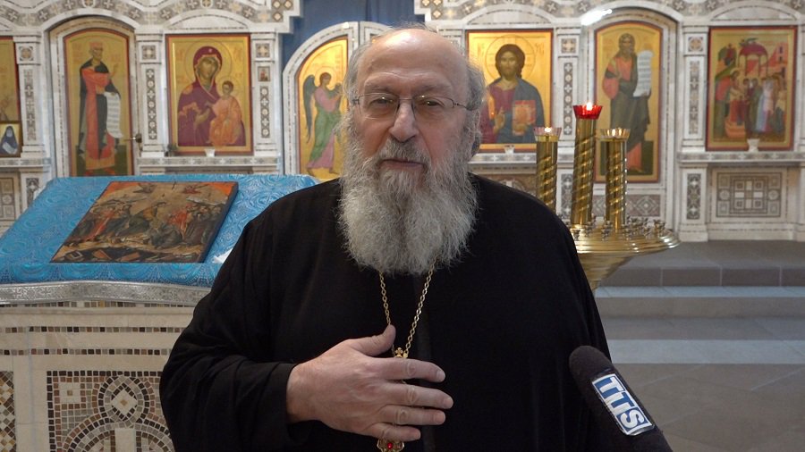 «Тонкие свечи». Вышел в свет сборник рассказов и заметок отца Иосифа - Висагинас и висагинцы