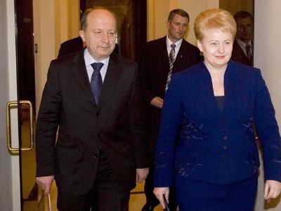 Грибаускайте: Кубилюс оправдал титул «премьер-министра кризисного периода»

                                                                         - Литва и страны Балтии