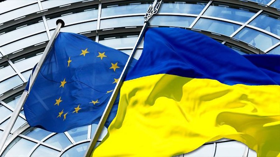 Европарламент призвал Украину защитить права нацменьшинств - В Мире