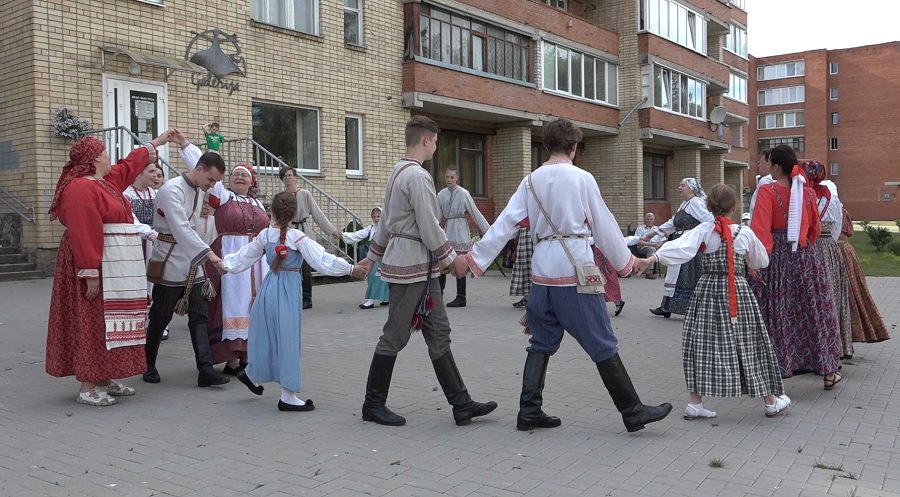 Visagino rusų bendruomenės tautinis kostiumas. - Visaginas ir visaginiečiai