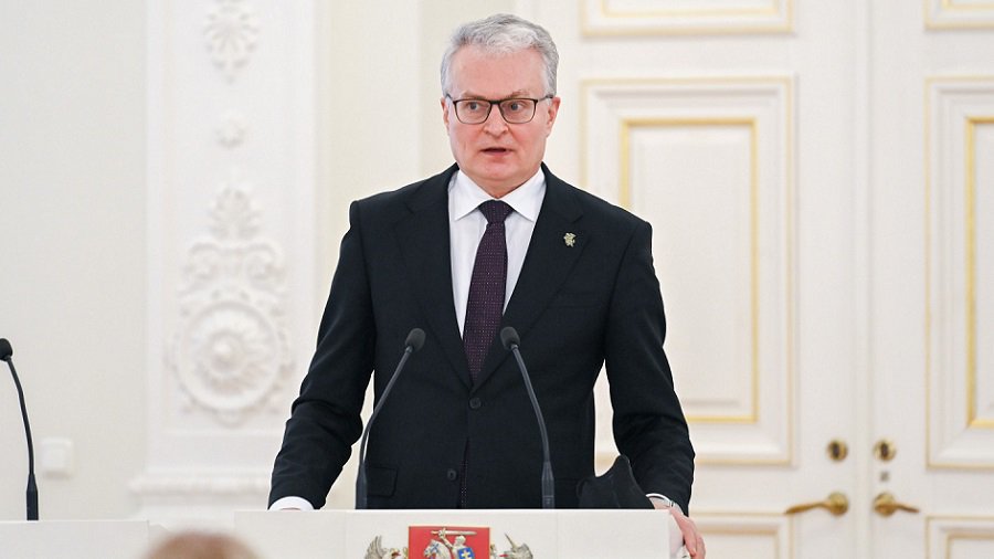 Президент поздравил Королеву Елизавету II с 70-летием правления - В Мире