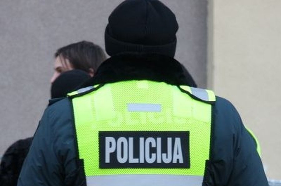 Informuoja policijos komisariatas                                     - Įvykiai ir kriminalas