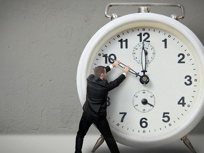Литва обсуждает вопросы постоянного времени, которое будет действовать в стране - Литва и страны Балтии
