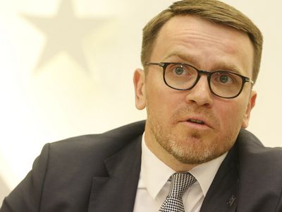 Сокращение нищеты в Литве можно достичь за счет увеличения пособий или налоговой политики - Литва и страны Балтии