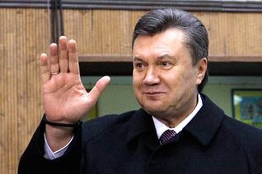 Янукович ликует и уже меняет курс Украины: на Россию - В Мире