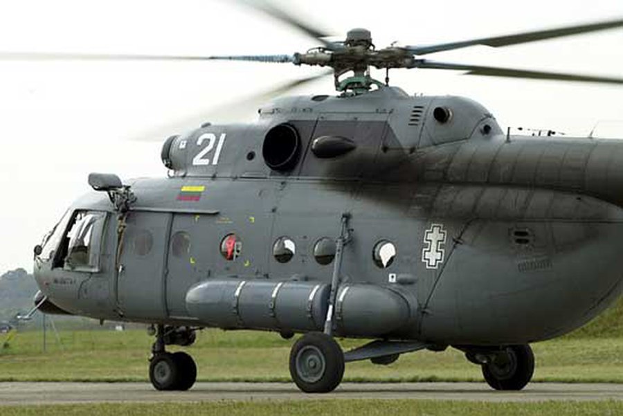Литва выставит на продажу три сломанных военных самолета - Литва и страны Балтии